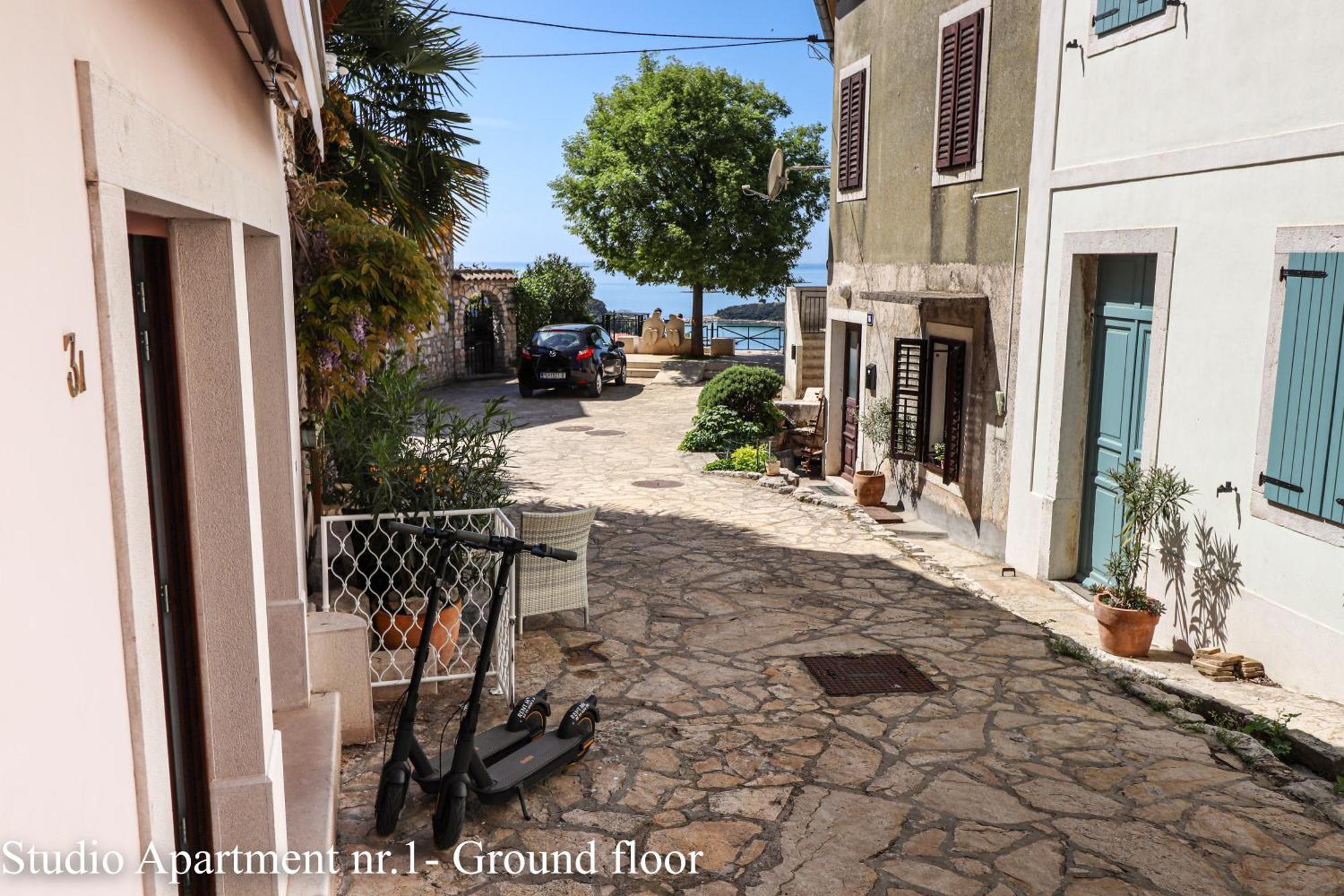Casanova Apartments - Viewpoint Vrsar Exterior photo