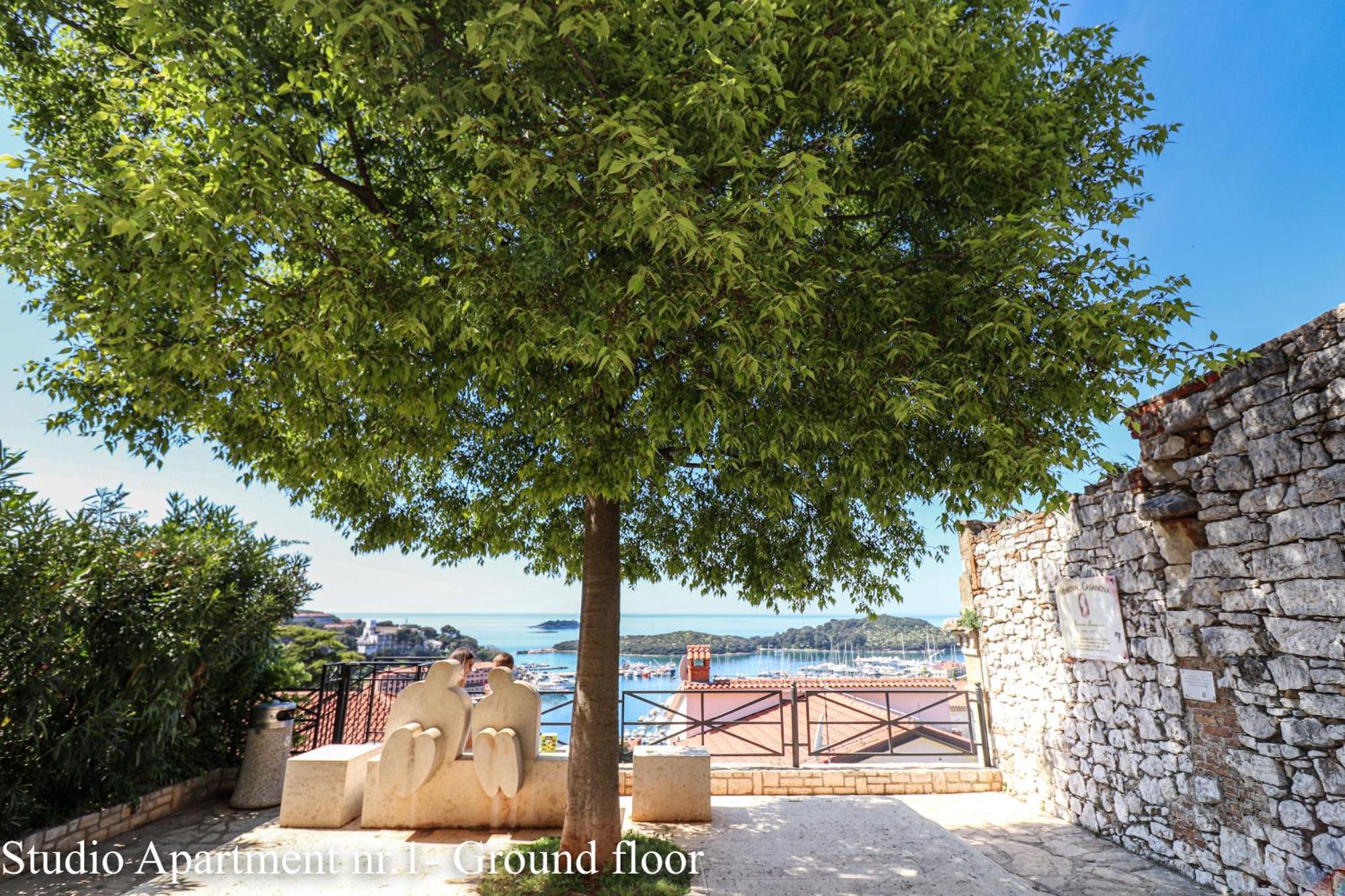Casanova Apartments - Viewpoint Vrsar Exterior photo